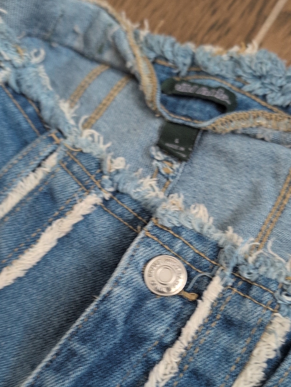 NWT Blue Striped Frayed  Women's 70's Low Rise Flared Jeans Size 6 - Picture 8 of 8